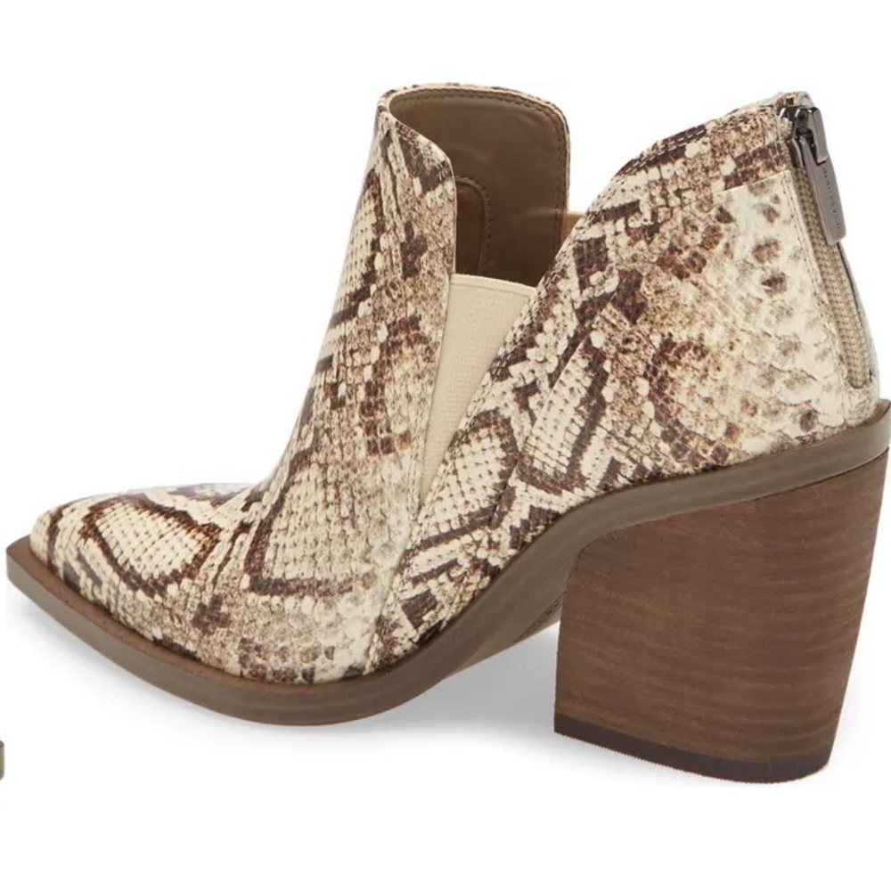 Vince Camuto Gradina Block Heel Bootie Brown Snake Print Size 7.5